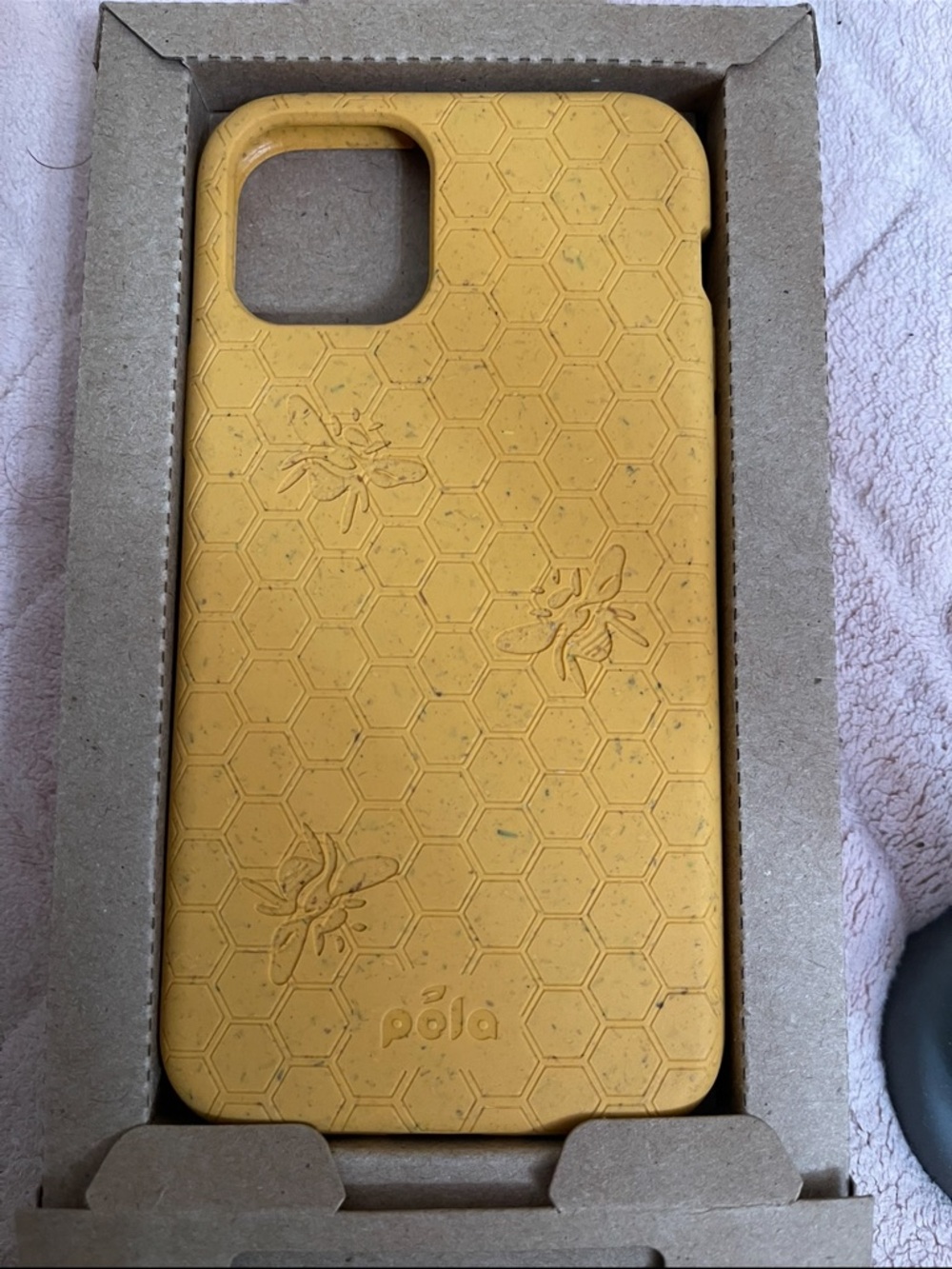 pala case Compostable iPhone 11 Pro Case - Yellow - Picture 6 of 6